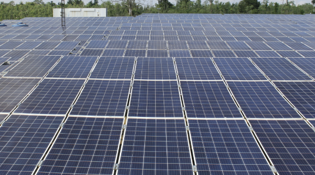 Peran PLTS dalam Mencapai Target Bauran Energi Nasional Indonesia